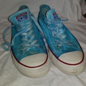 Light blue/ turquoise converse